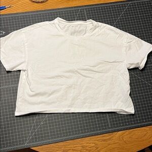 Cozy Earth White Cropped T-Shirt small